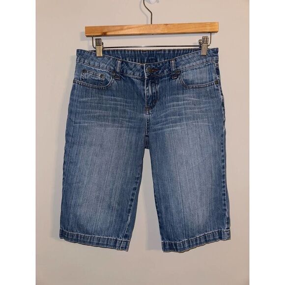 Prana Denim Blue Capri Shorts‎ - size 2 - Picture 1 of 3